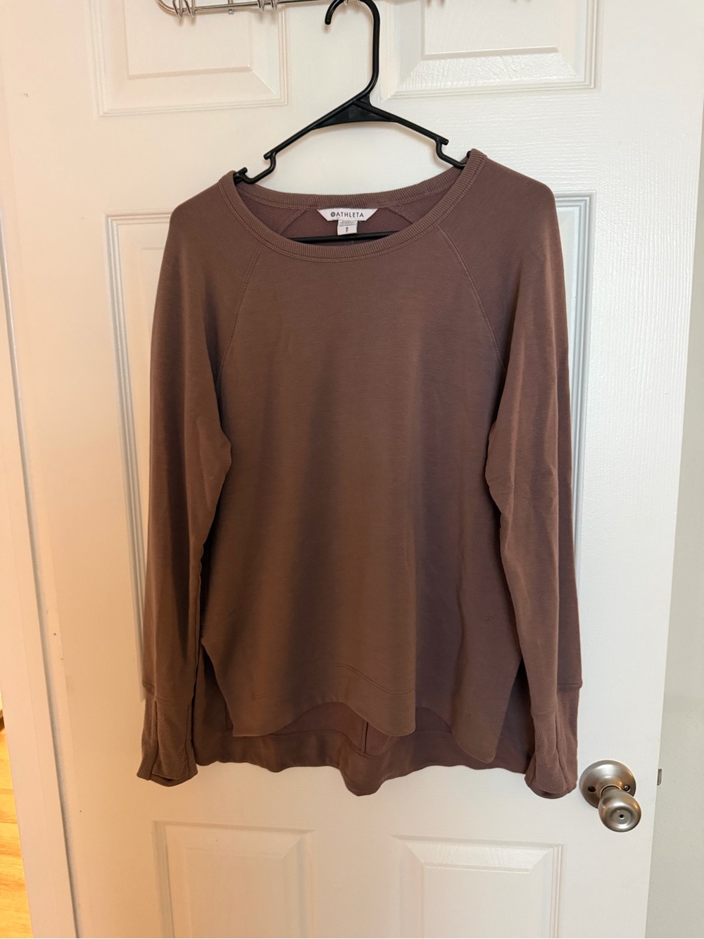 Athleta Women's Light Plum Long-Sleeve Pullover Top